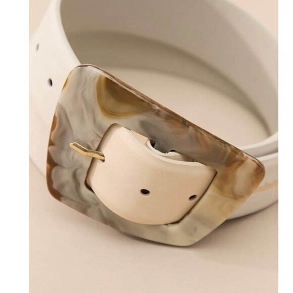 mint&rose. Accessories - mint&rose.Cinturón linen XL White Leather Belt with Marble-Effect Buckle